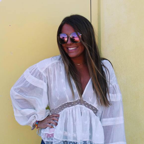 Meet your Posher, Faith - Picture 1 of 1